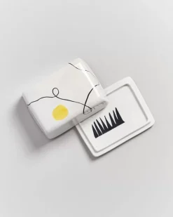 Motel a Miio Alojamento Butterdose Weis Mit Bemalung| Butterdosen
