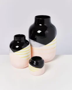 Motel a Miio Nuno Vase M Schwarz Rosa Gelb Gestreift| Nuno M