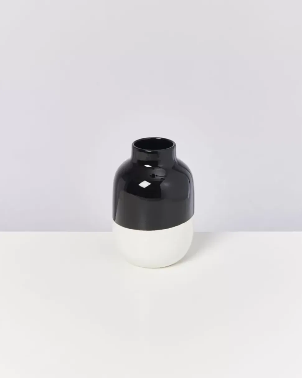 Motel a Miio Nuno Vase M Schwarz Weis| Nuno M