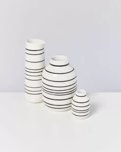 Motel a Miio Nuno Vase M Schwarz-Weis Gestreift| Nuno M